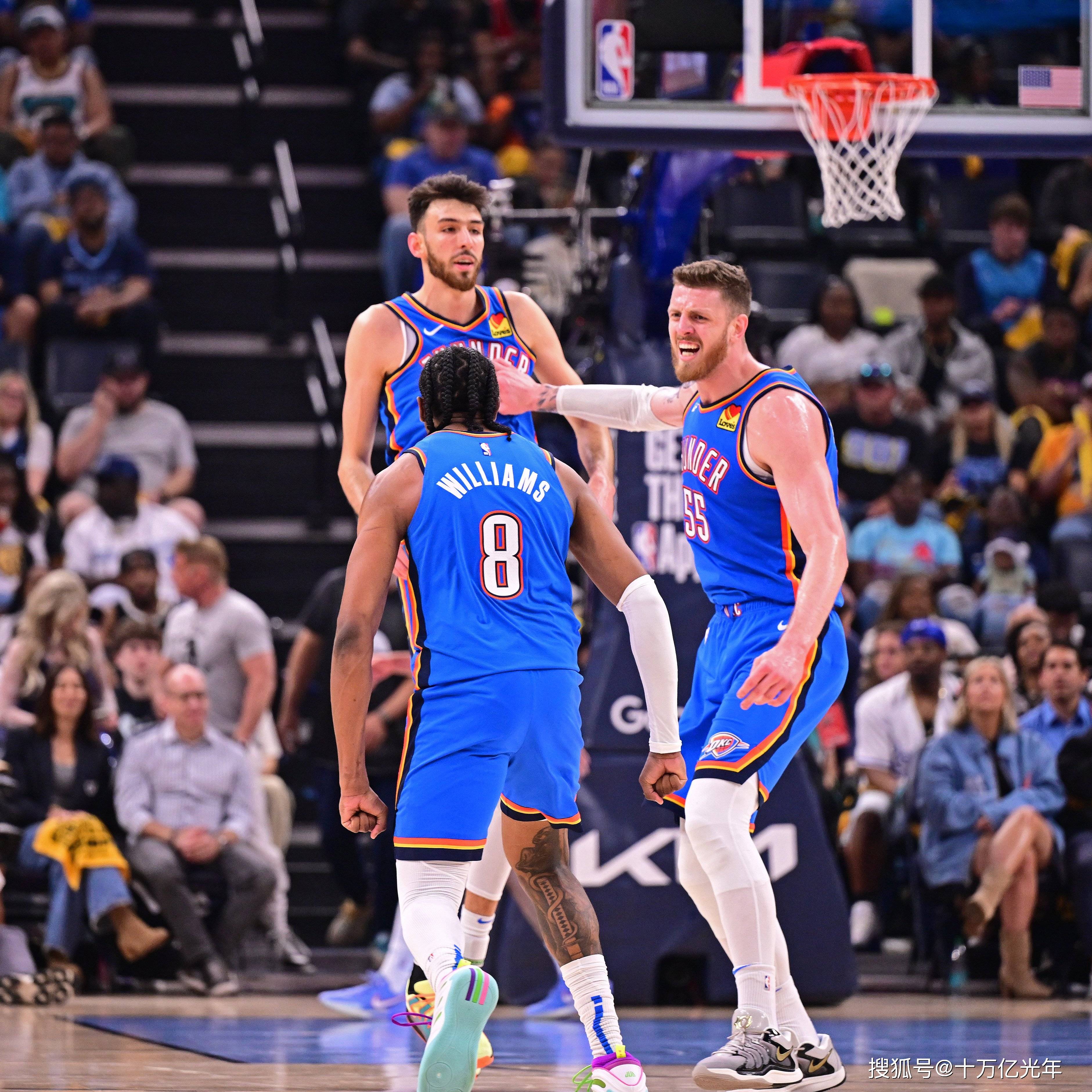 开云APP-包含灰熊横扫掘金，哈里斯高光表现的词条