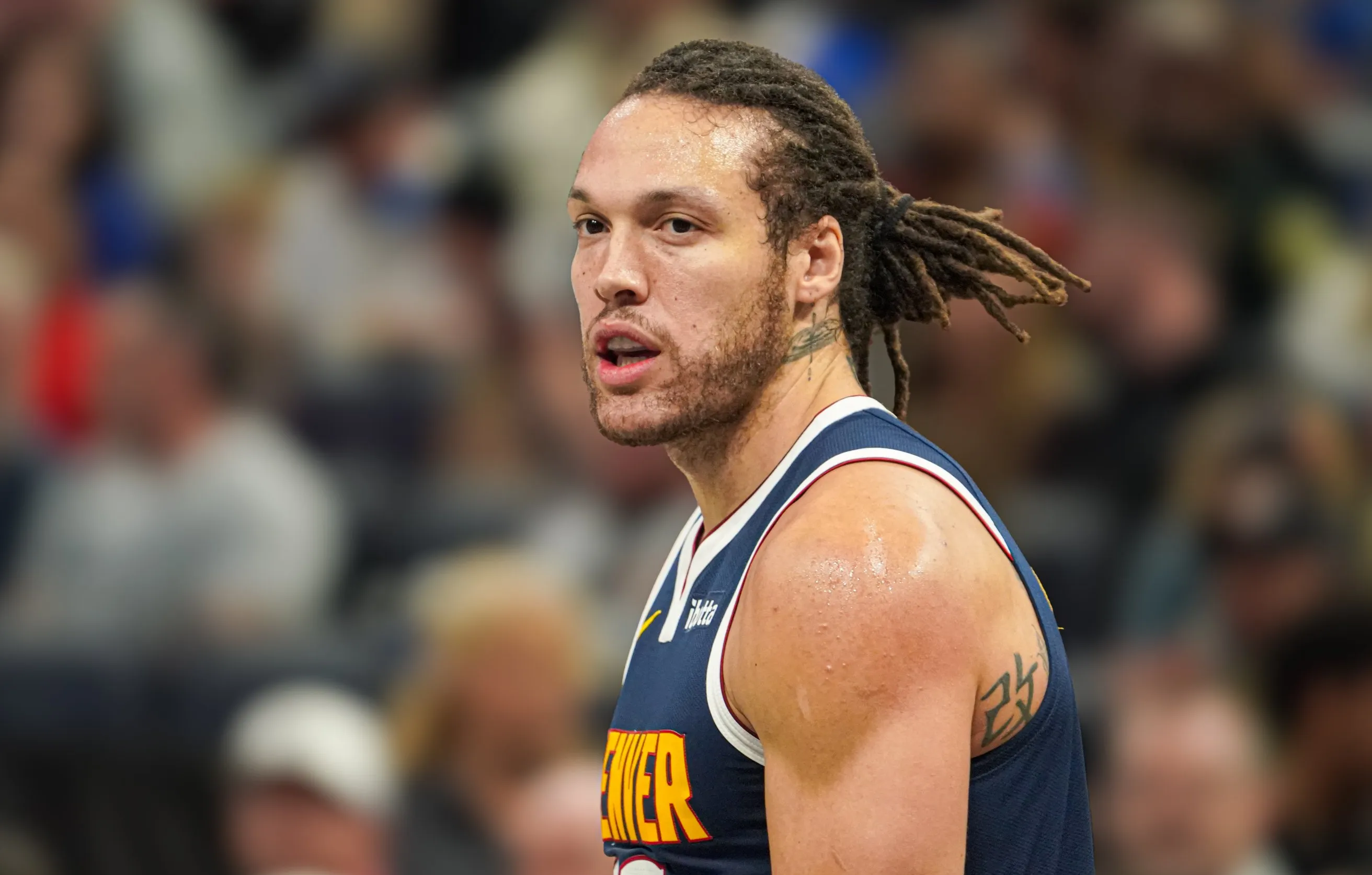 湖人B队横扫澳大利亚男篮，伦纳德爆发神勇的简单介绍