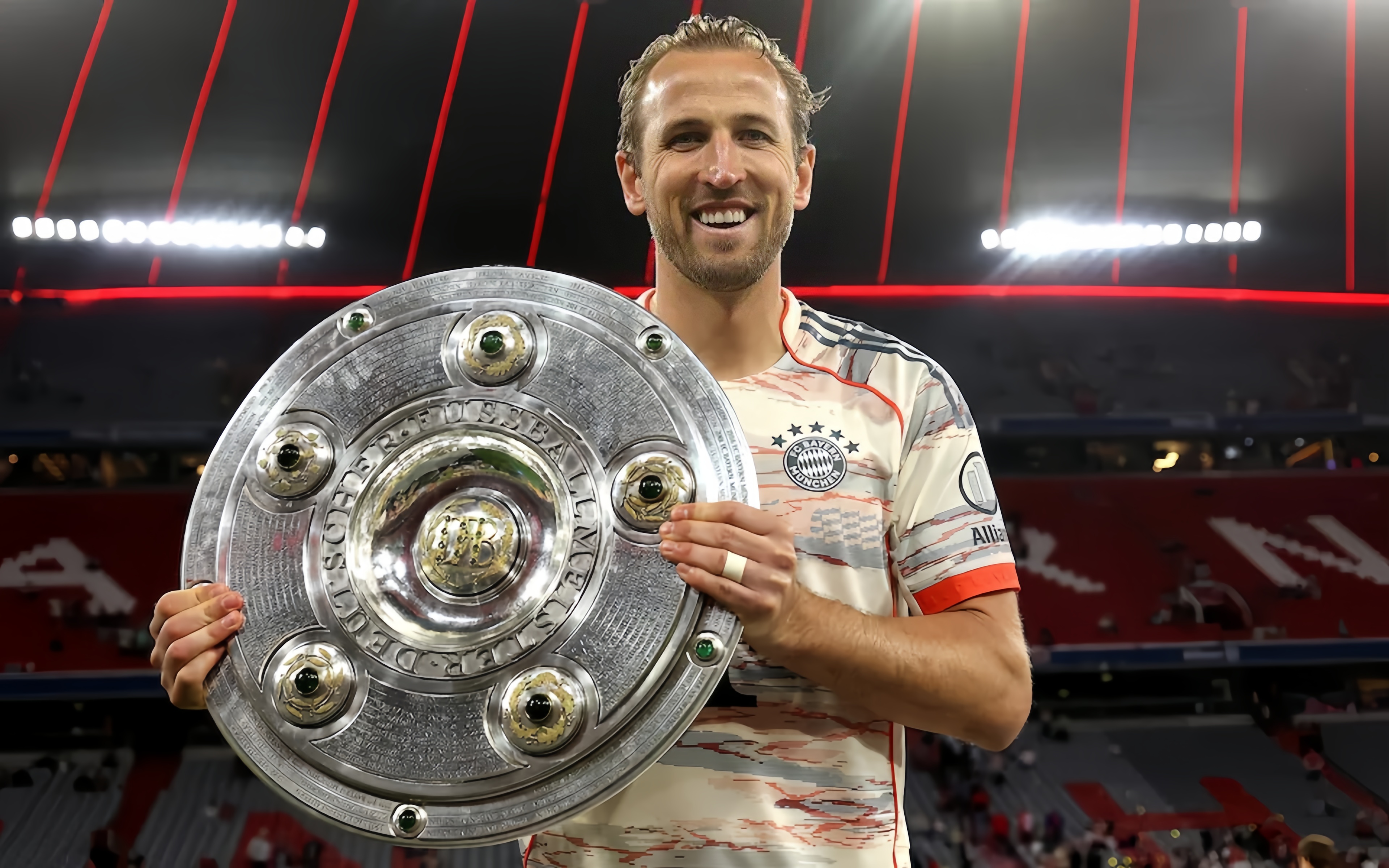 塞内加尔翻盘意大利,哈里·凯恩高光表现的简单介绍 塞内加尔翻盘意大利,哈里·凯恩高光表现的简单介绍