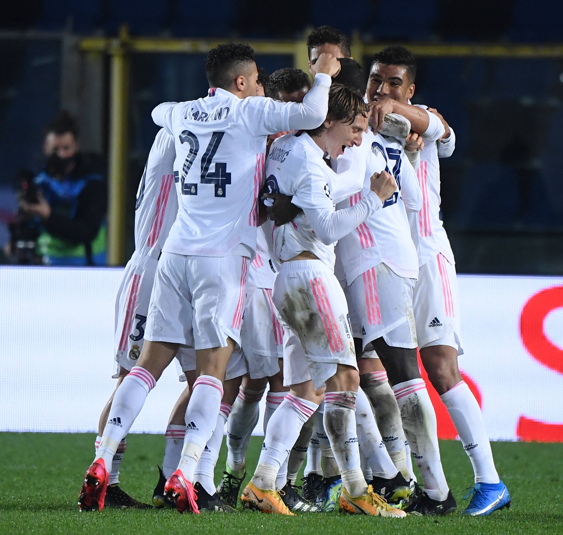 关于皇马逆转多特蒙德，晋级欧冠四强的信息