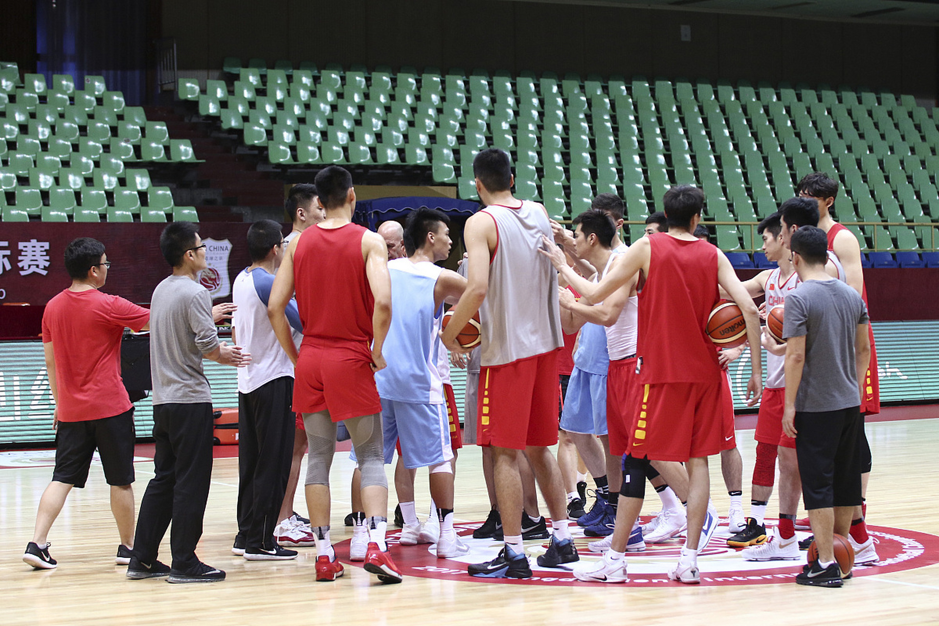 开云体育登录-包含冠军争夺战中的强队对决令球迷热血沸腾的词条