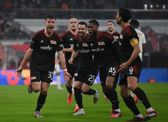 包含佛罗伦萨球员精彩盘带突破,助球队夺冠的词条 包含佛罗伦萨球员精彩盘带突破,助球队夺冠的词条