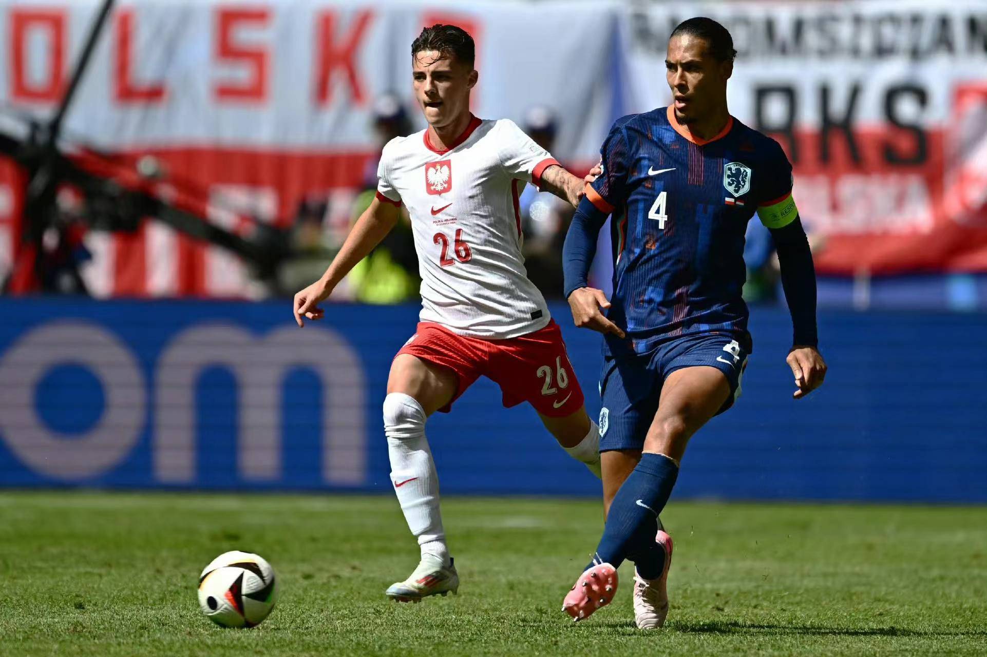 包含奥地利队横扫波兰队，奥恰洛夫扛起全队的词条