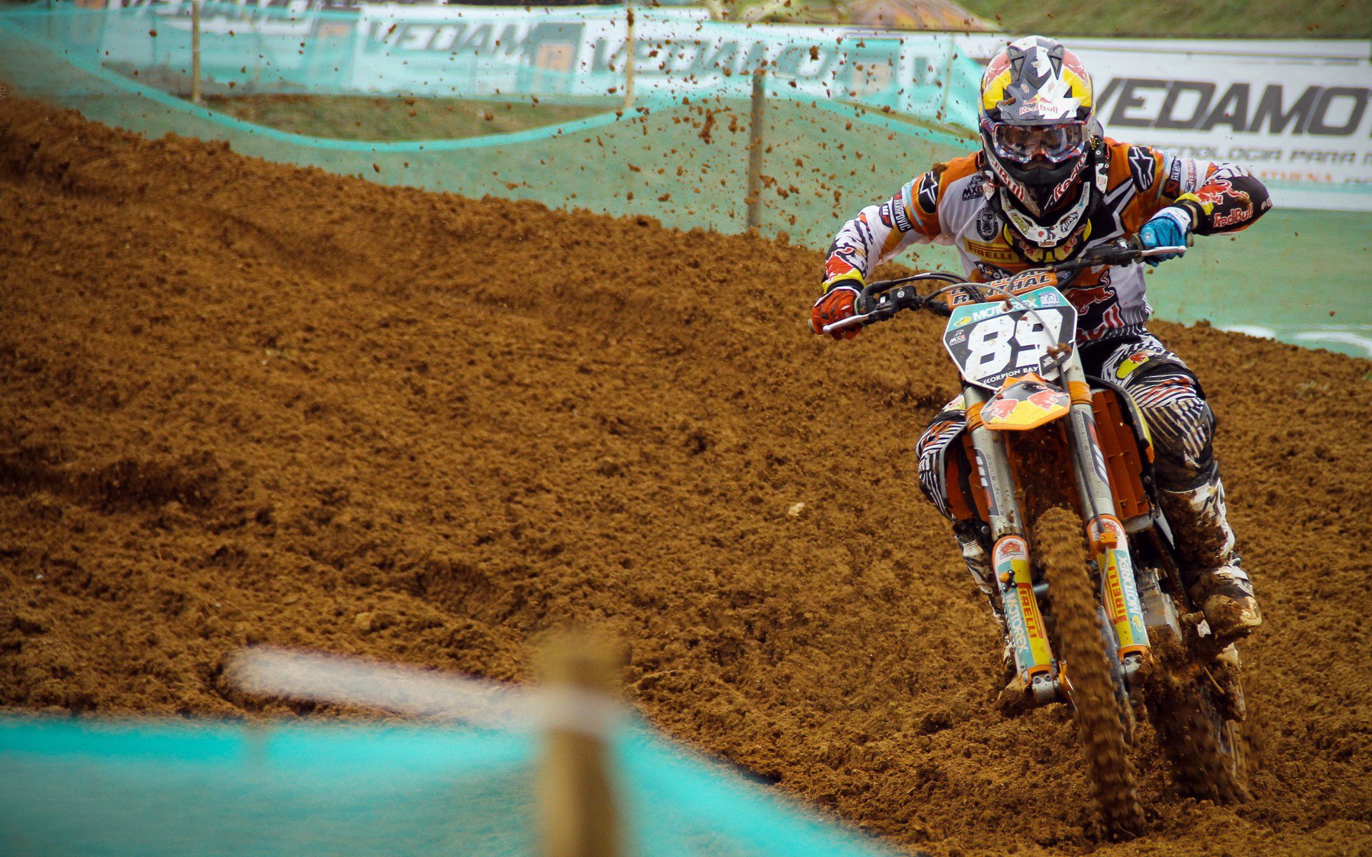 丹麦童话再现，羽坛翻盘奇迹与辛杜的纪录之夜